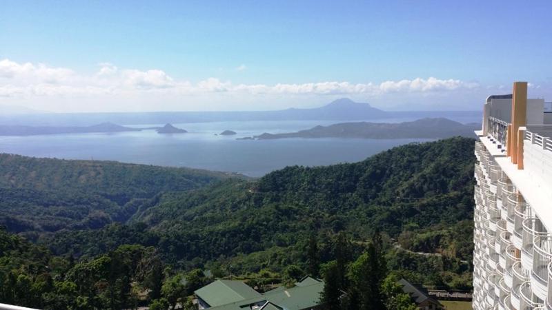 Cityland Tagaytay Taal Lake View City View Free Pool Parking Studios With Balcony Are City View Tagaytay City Esterno foto