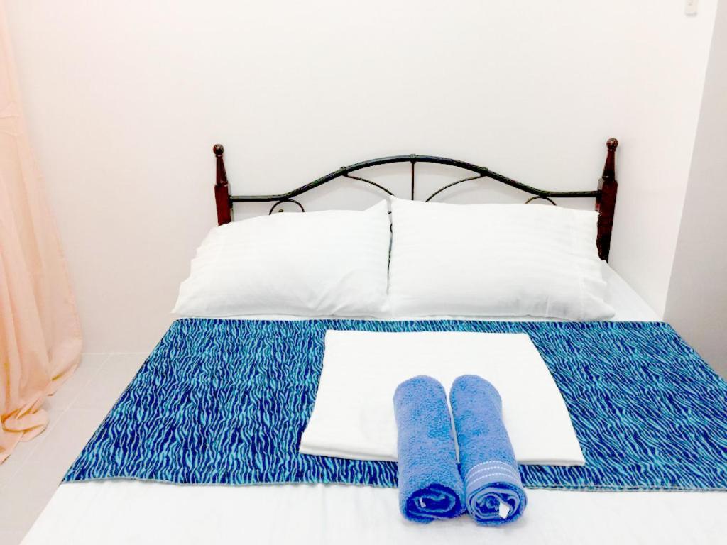 Cityland Tagaytay Taal Lake View City View Free Pool Parking Studios With Balcony Are City View Tagaytay City Esterno foto