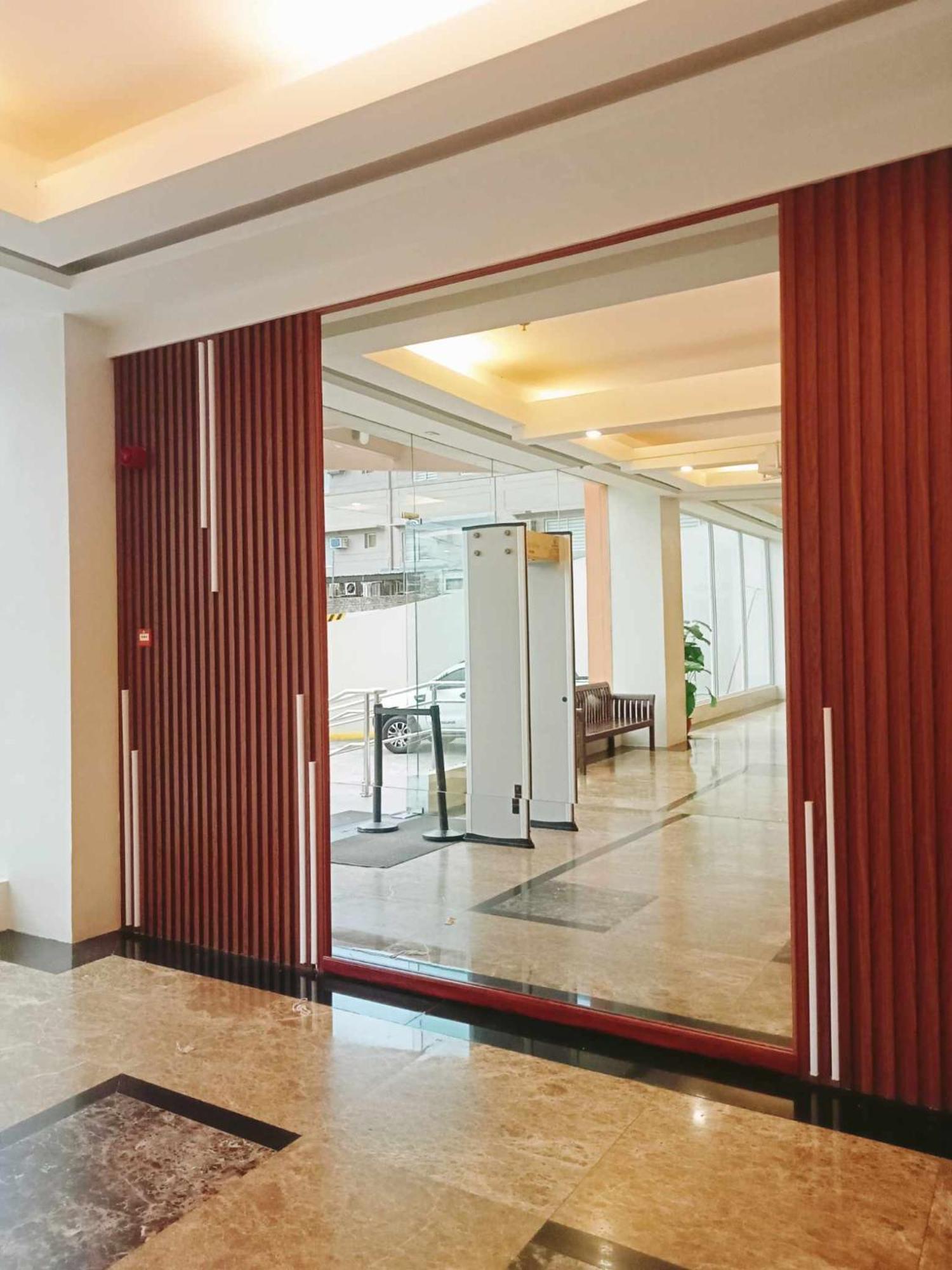 Cityland Tagaytay Taal Lake View City View Free Pool Parking Studios With Balcony Are City View Tagaytay City Esterno foto