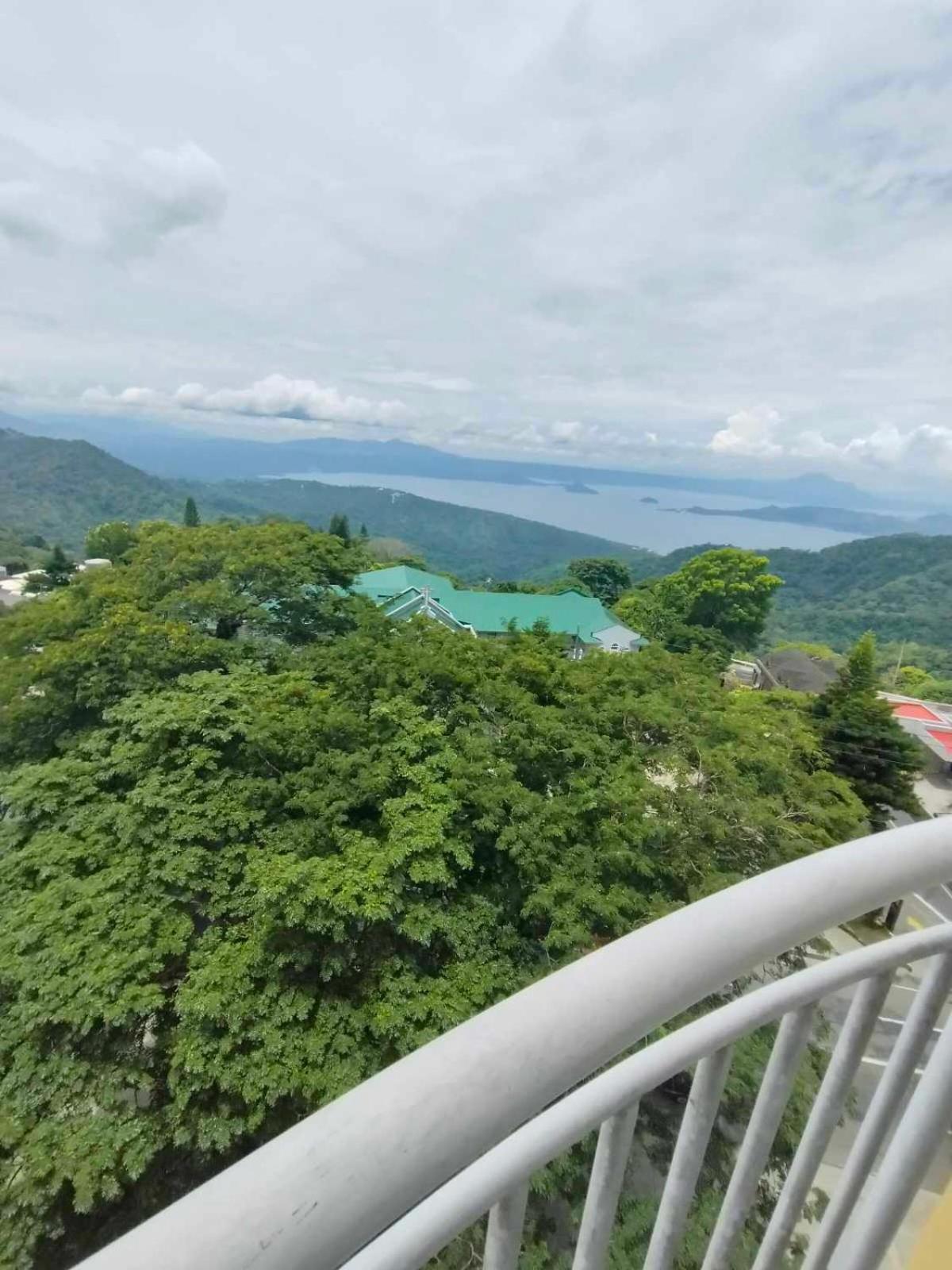Cityland Tagaytay Taal Lake View City View Free Pool Parking Studios With Balcony Are City View Tagaytay City Esterno foto
